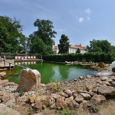 Maxmilian Lifestyle Resort Loucen Ngoại thất bức ảnh